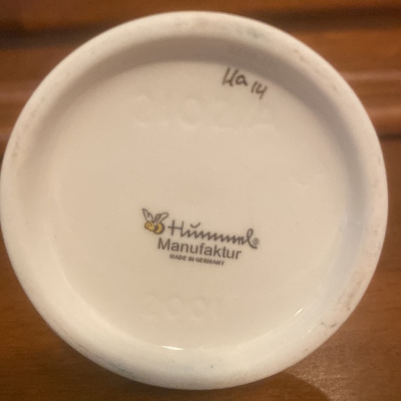 💛TM8 ‘My Hearts Desire’ Hummel Goebel #2102/A - Picture 7 of 8